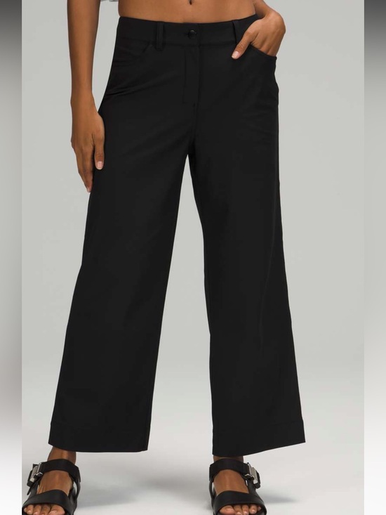 lululemon athletica Pants - Lululemon City Sleek 5 Pocket Wide-Leg
High Rise 7/8 Length Pant Size 25